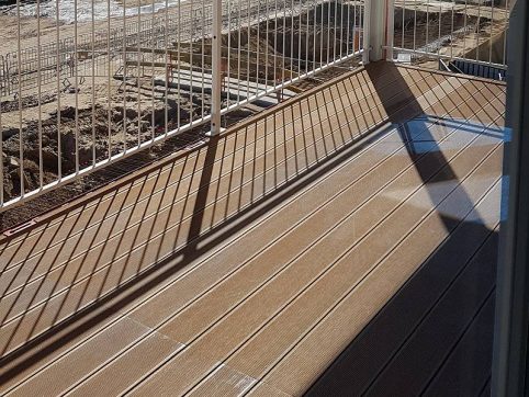 taras-do-kontenerow-mobilbox